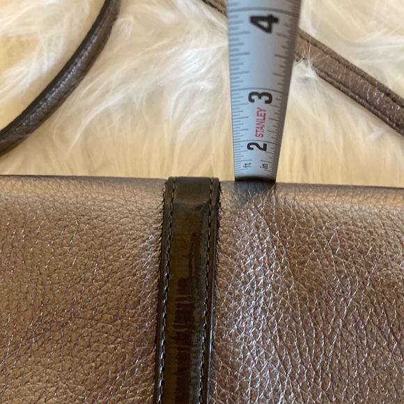 BRIGHTON ASHER organizer bag. Pewter/Grey cross body LIKE NEW condition - Picture 7 of 10